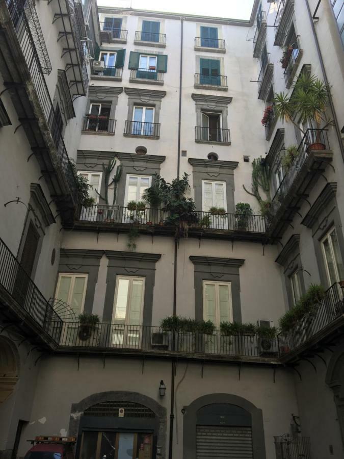 Le Rondini Della Pietrasanta * Napoli